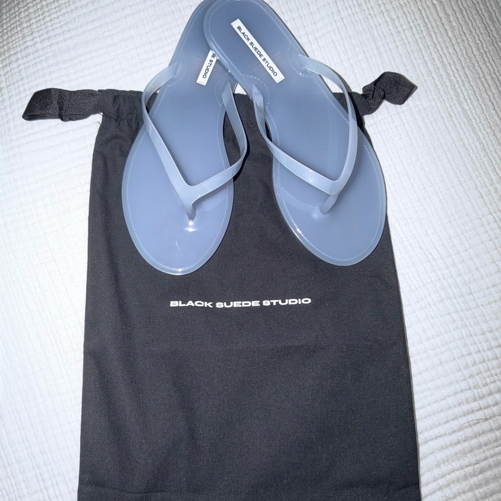 Black Suede Studio Women's Gray Sandals